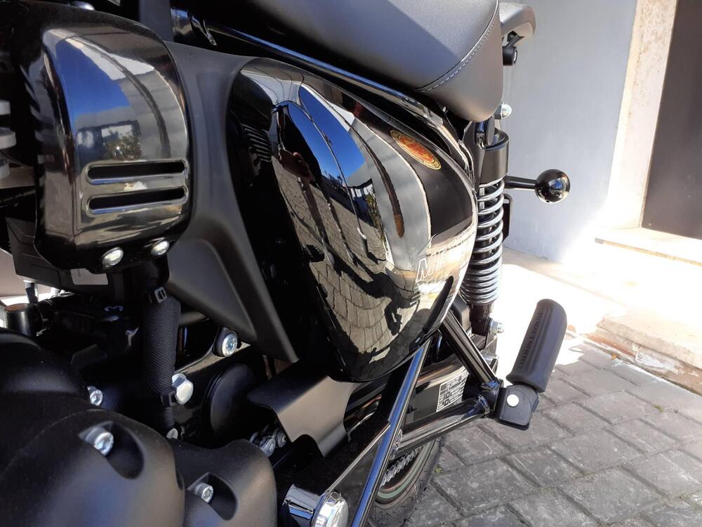 Royal Enfield Meteor 350 Fireball (2021 - 25) (6)