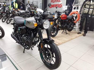 Royal Enfield HNTR 350 (2022 - 25) nuova
