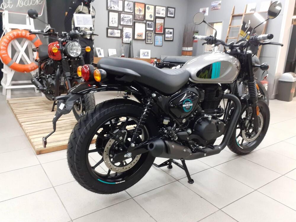 Royal Enfield HNTR 350 (2022 - 25) (3)