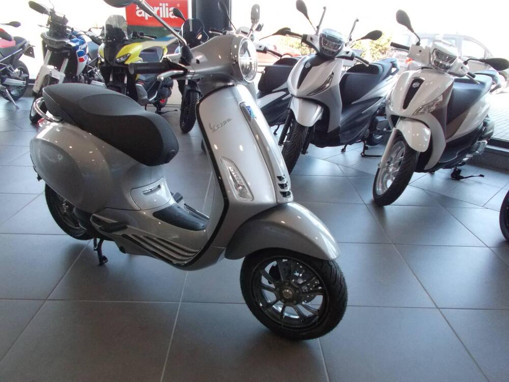 Vespa Vespa Elettrica 70 (2020 - 24) (2)