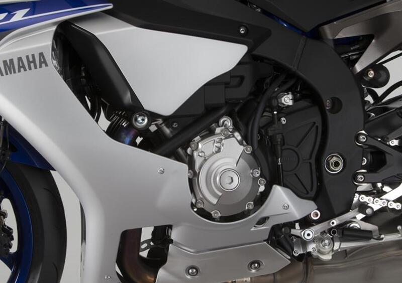 Yamaha YZF R1 YZF R1 (2015 - 16) (11)