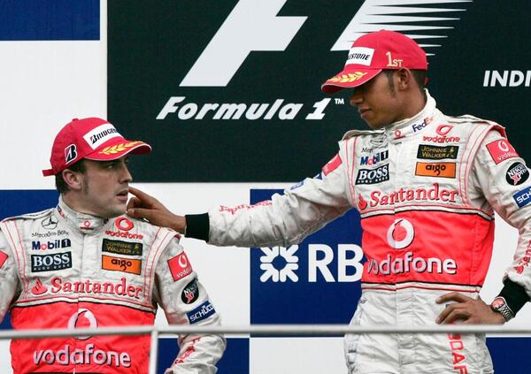 Alonso e Hamilton finalmente vicini per una seconda fila spettacolare a Melbourne: &quot;Come al via nel 2007&quot;