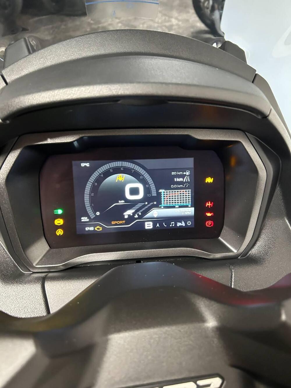 Piaggio MP3 400 ABS Hpe (2023 - 25) (4)