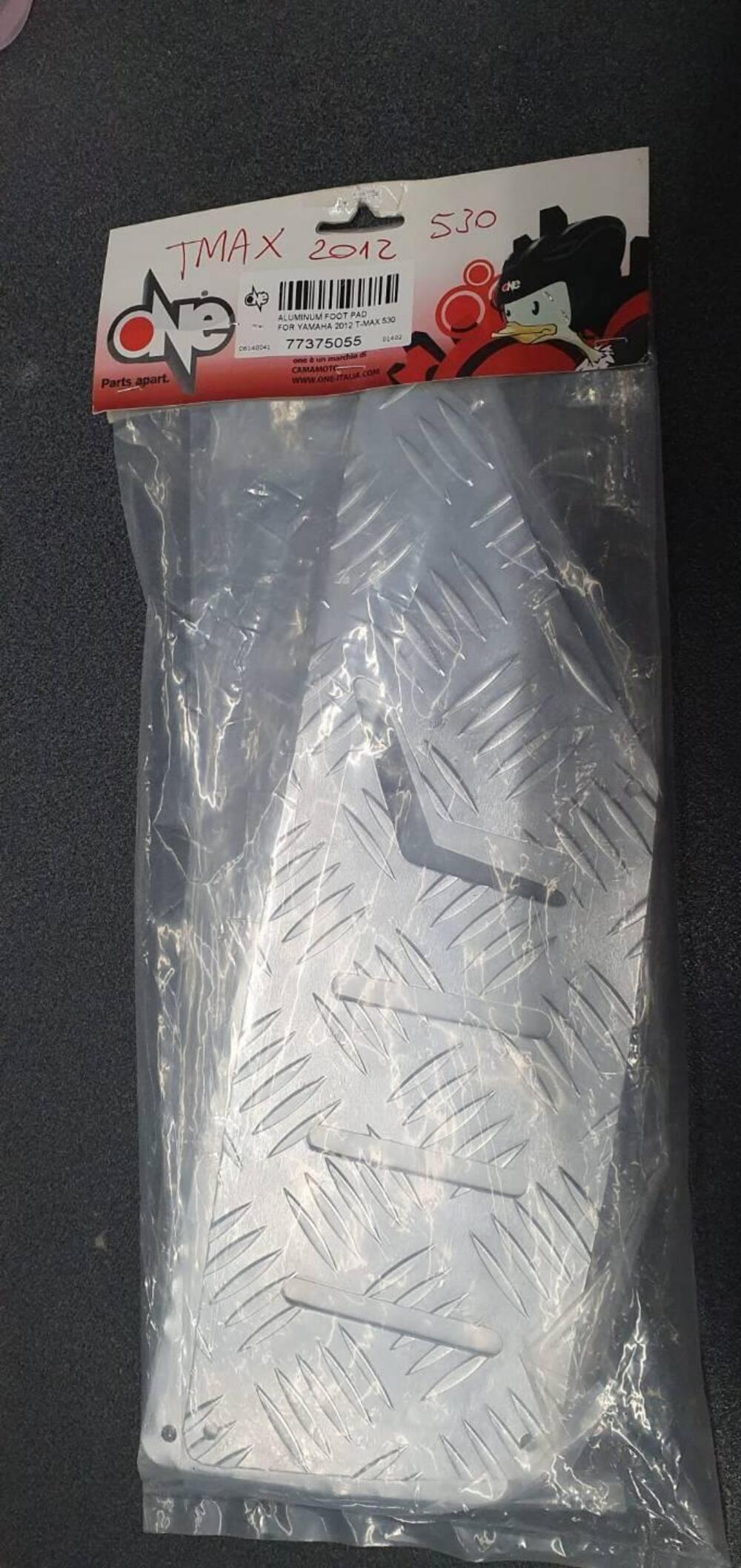 PIASTRE PEDANE ONE PER YAMAHA TMAX 530 77375055