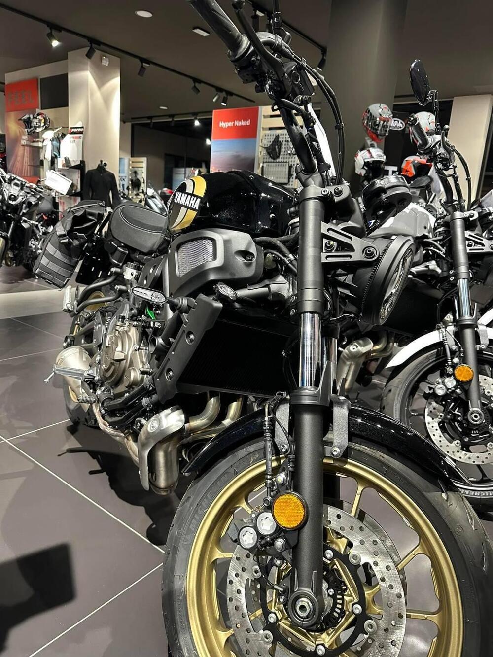 Yamaha XSR 700 (2022 - 26) (6)