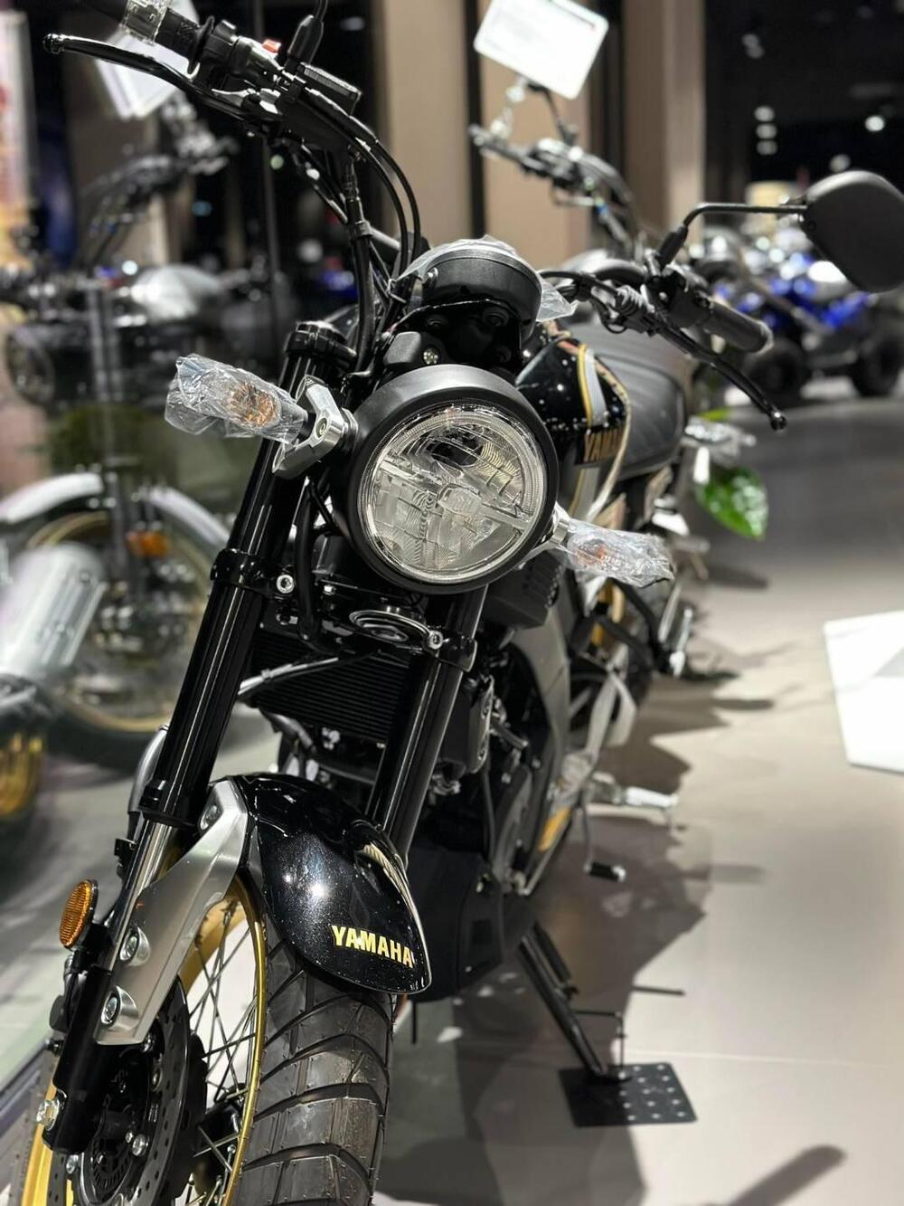 Yamaha XSR 125 Legacy (2022 - 24) (4)