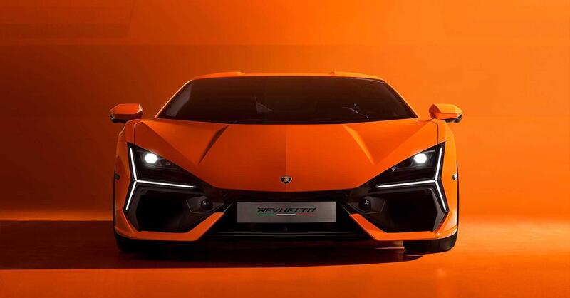 Lamborghini Revuelto, ne fanno di tutti i colori, ecco le personalizzazioni