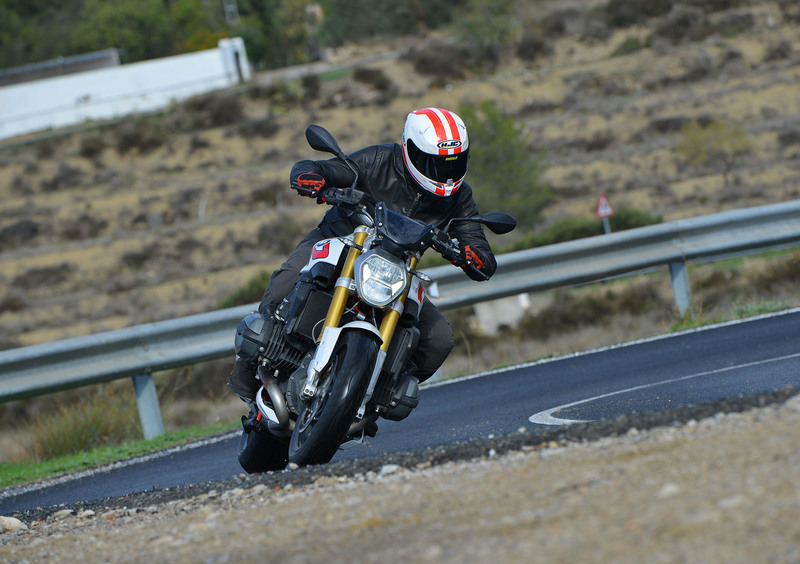 Bmw R 1200 R R 1200 R (2015 - 16) (23)