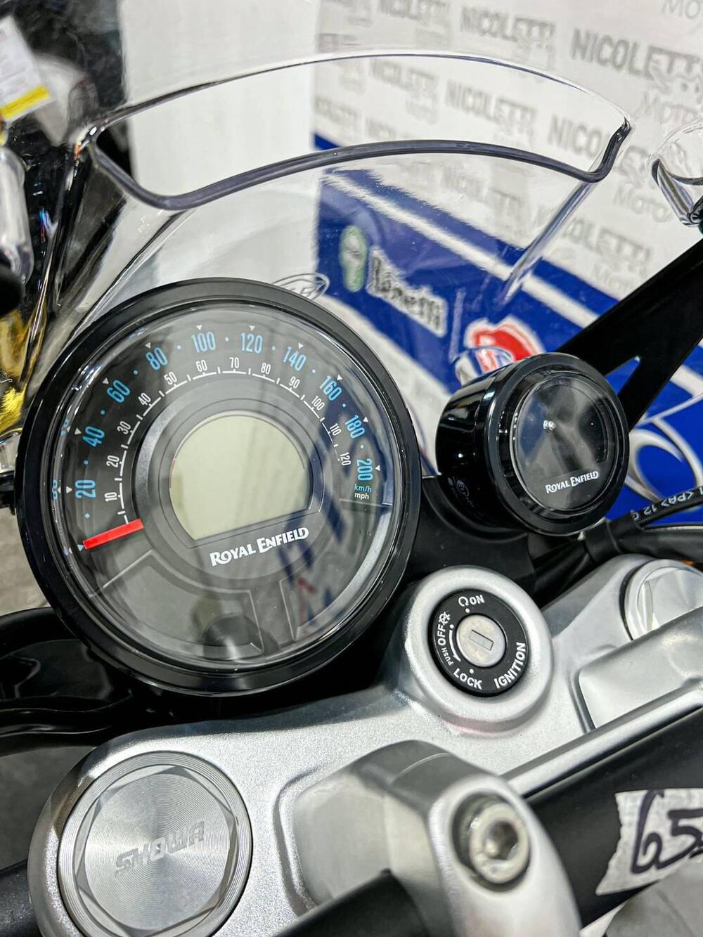 Royal Enfield Super Meteor 650 (2023 - 25) (16)