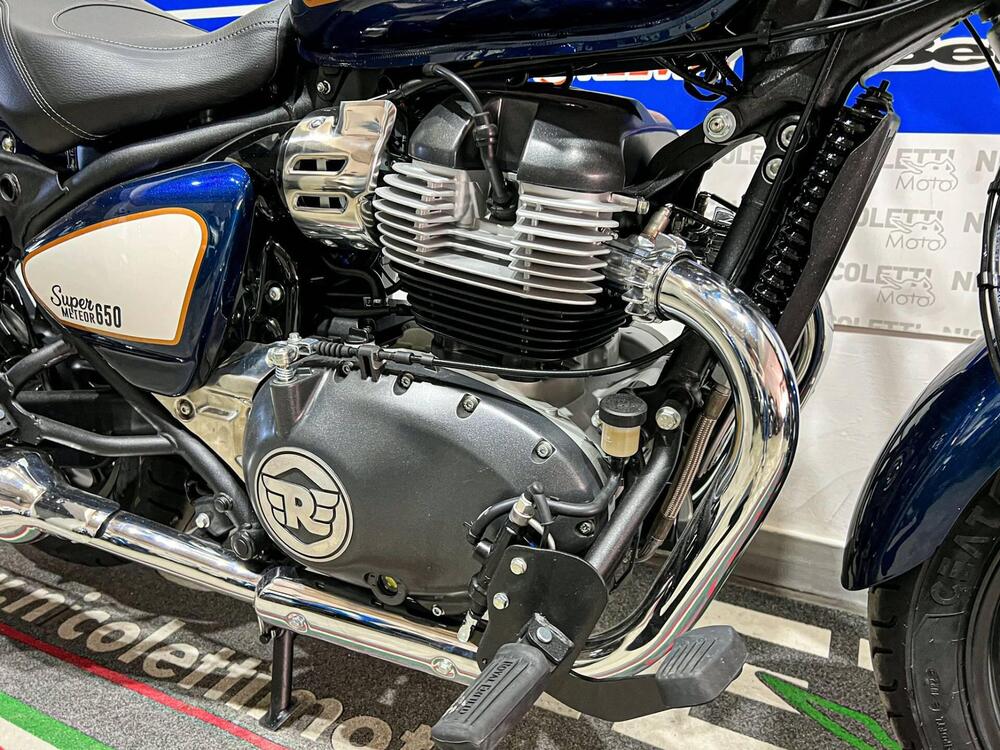 Royal Enfield Super Meteor 650 (2023 - 25) (3)