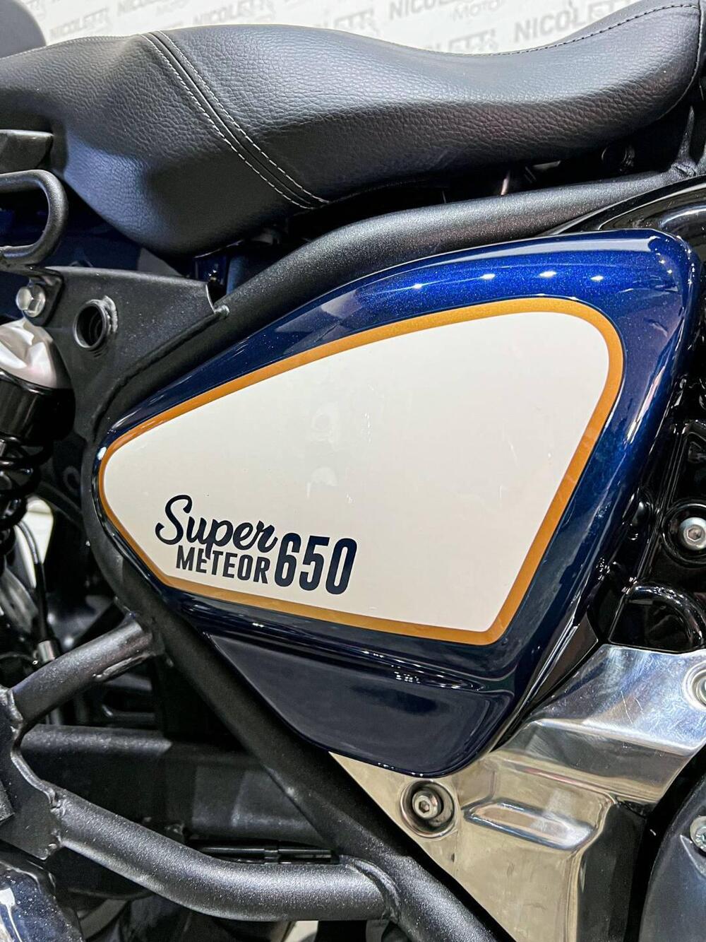 Royal Enfield Super Meteor 650 (2023 - 25) (4)