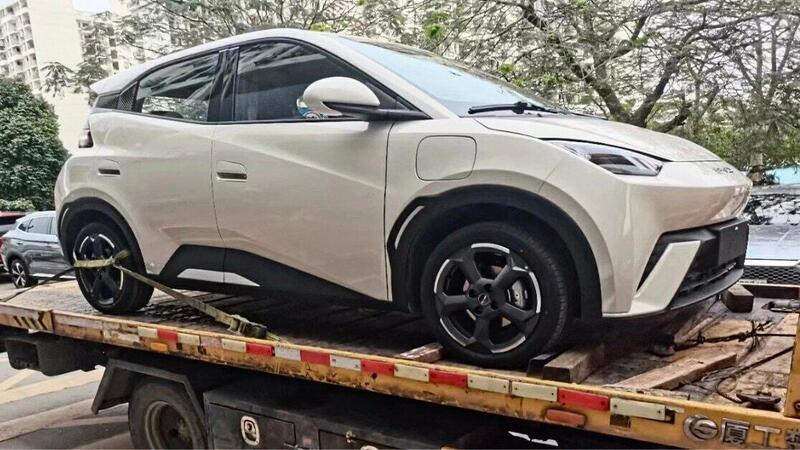 BYD Seagull: i primi modelli sono arrivati in concessionaria [Foto Spia]