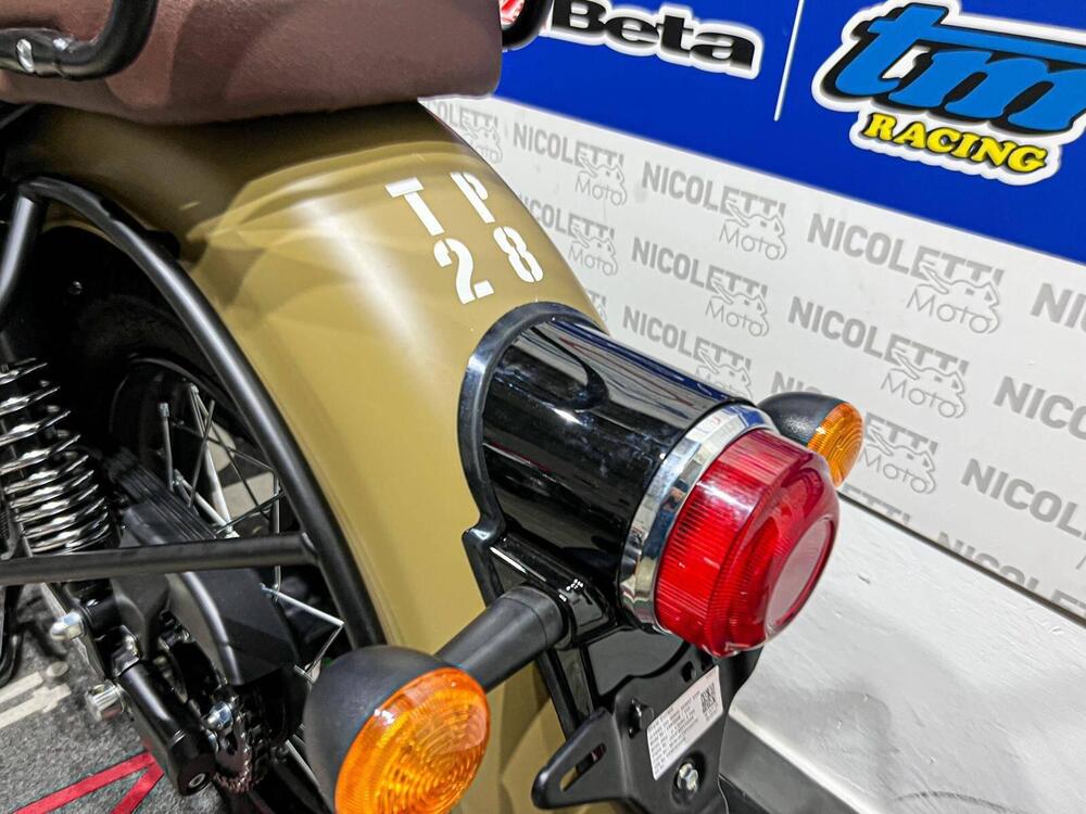 Royal Enfield Classic 350 (2021 - 25) (13)