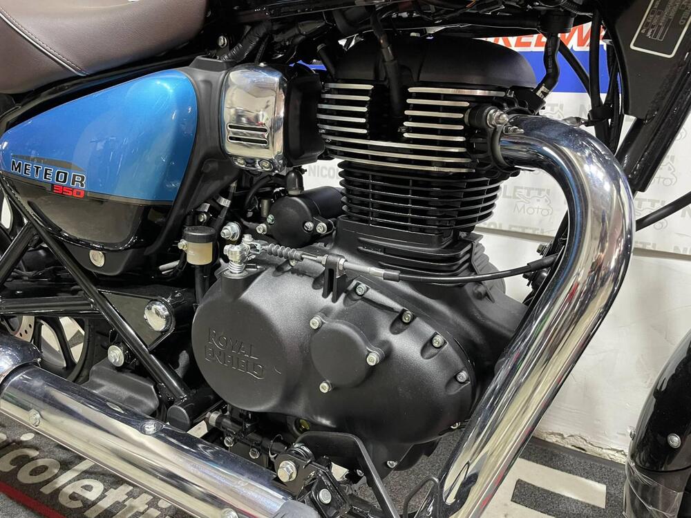 Royal Enfield Meteor 350 Supernova (2021 - 25) (3)