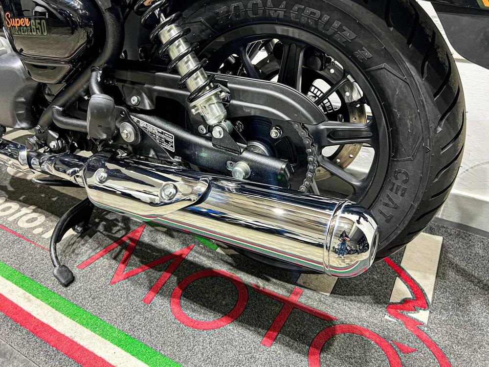 Royal Enfield Super Meteor 650 (2023 - 25) (17)