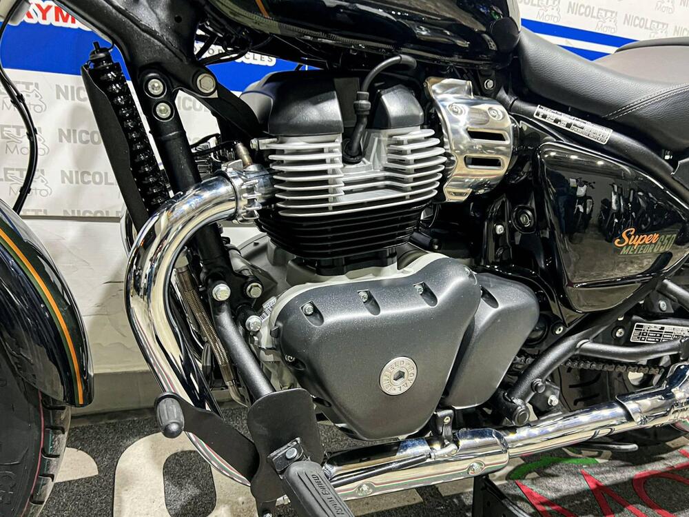Royal Enfield Super Meteor 650 (2023 - 25) (12)