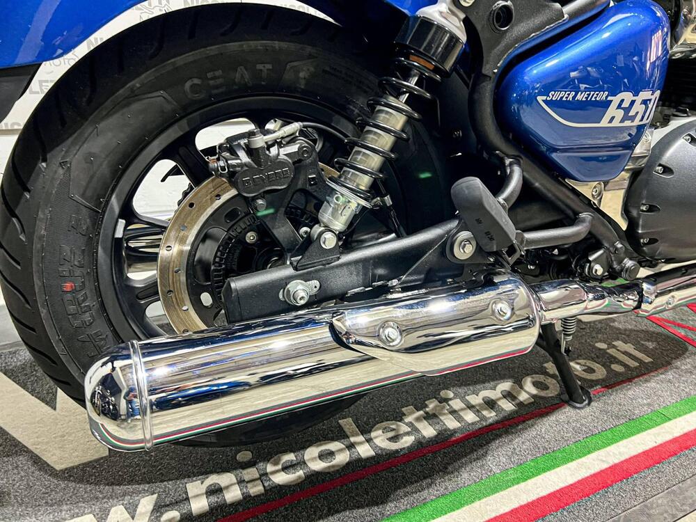 Royal Enfield Super Meteor 650 (2023 - 25) (8)