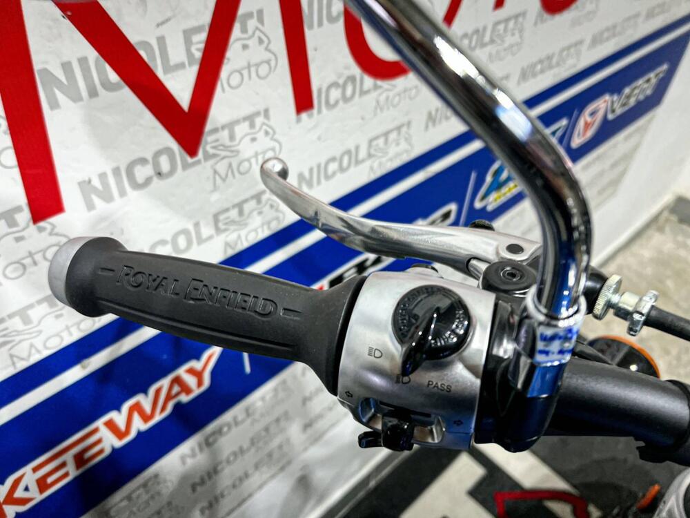 Royal Enfield Super Meteor 650 (2023 - 25) (11)