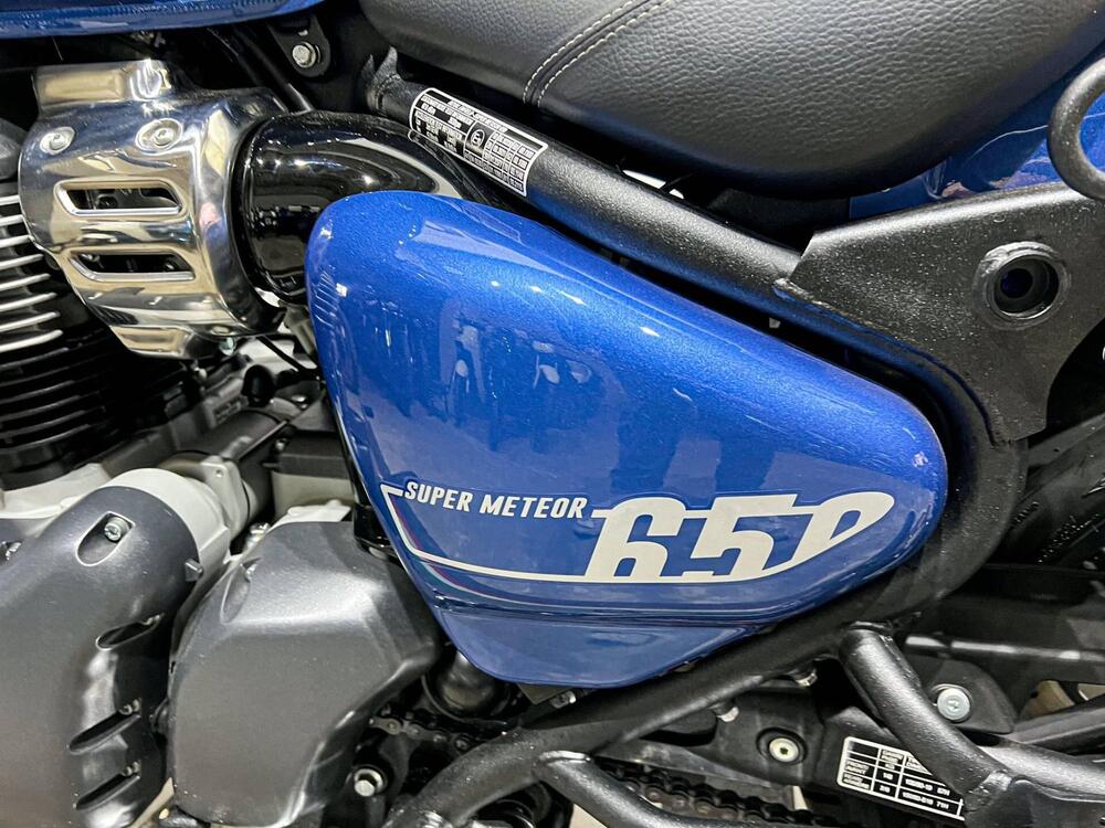 Royal Enfield Super Meteor 650 (2023 - 25) (16)