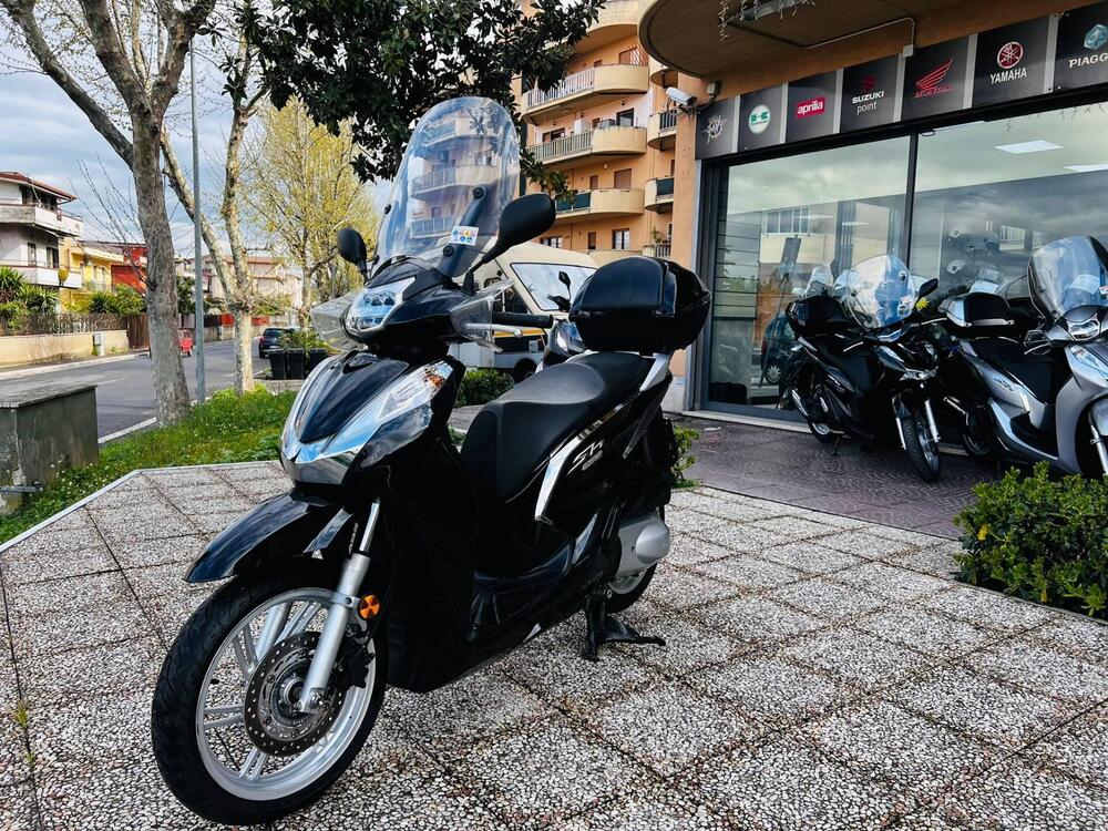 Honda SH 300 i ABS (2016 - 20) (2)