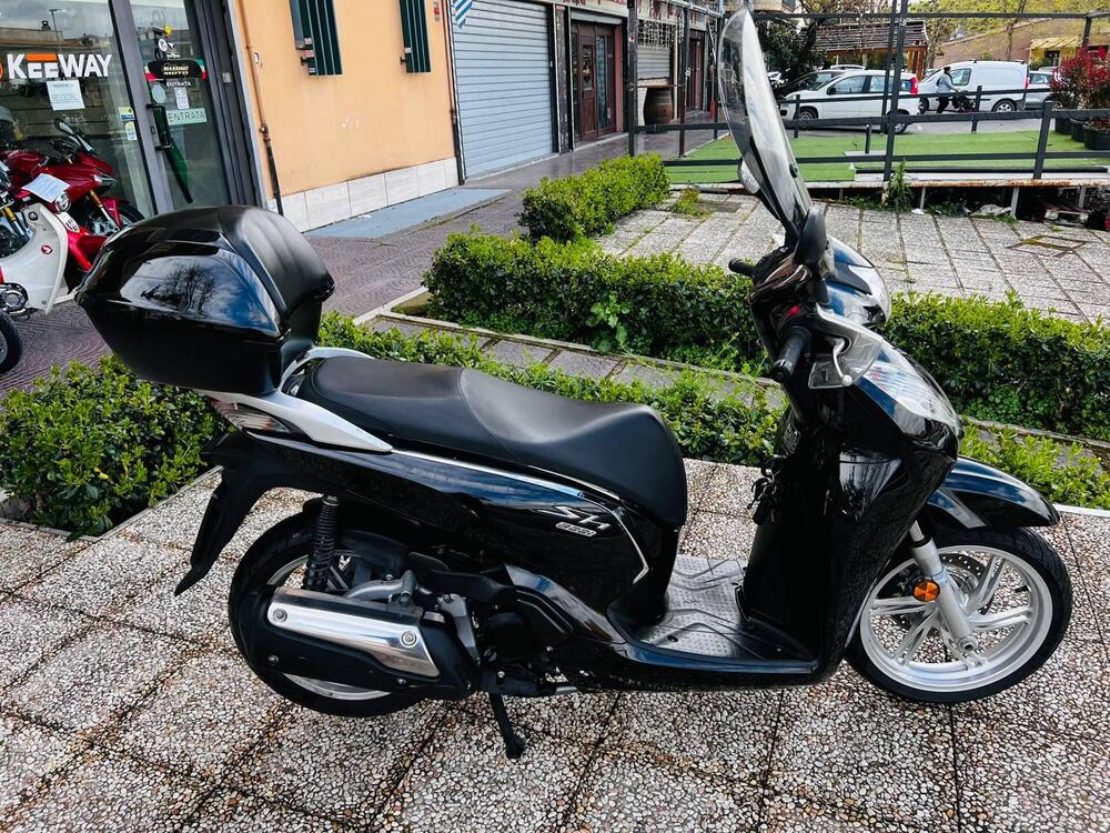 Honda SH 300 i ABS (2016 - 20) (7)