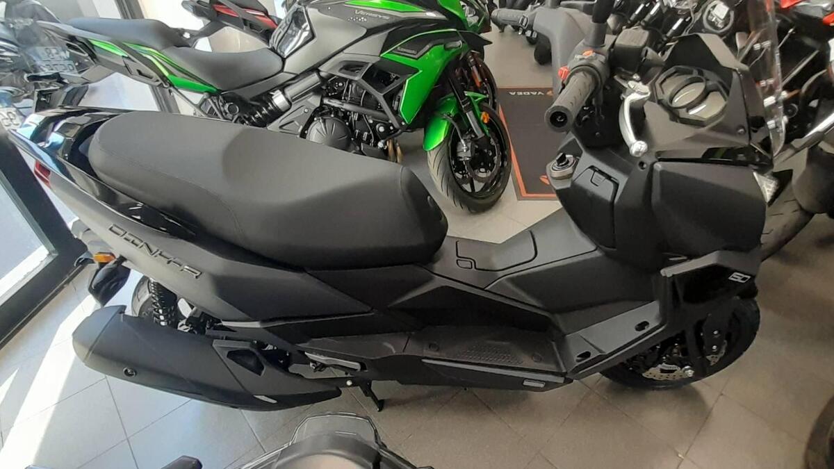 Dink R Vendo Kymco Dink R 150 Tunnel (2023 - 26) nuova a Milano (codice ...