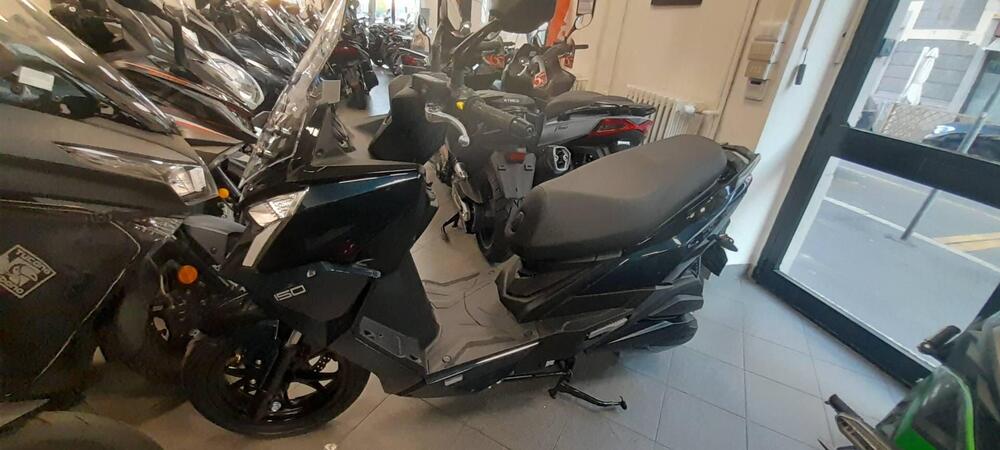 Kymco Dink R 150 Tunnel (2023 - 25) (3)