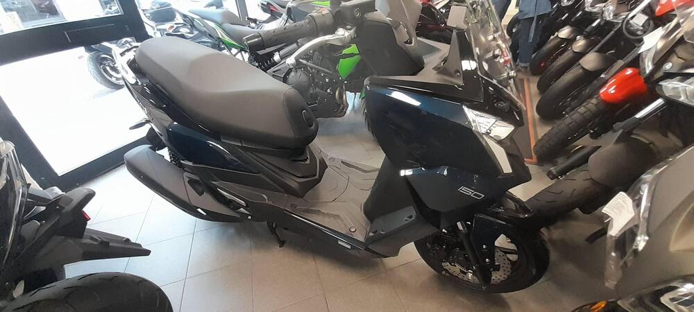 Kymco Dink R 150 Tunnel (2023 - 25) (5)