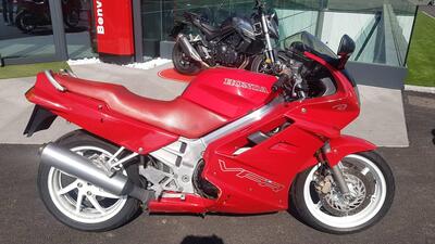 Honda VFR 750 F (1990 - 93) usata