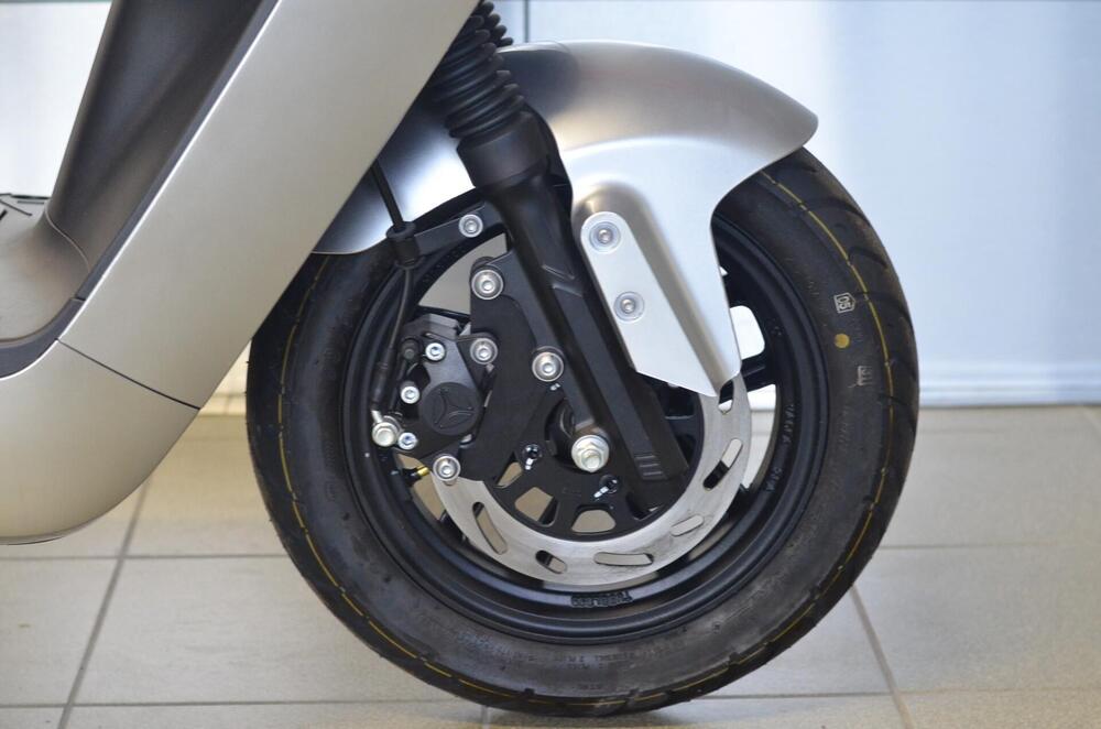 Yadea G5S (2022 - 25) (6)