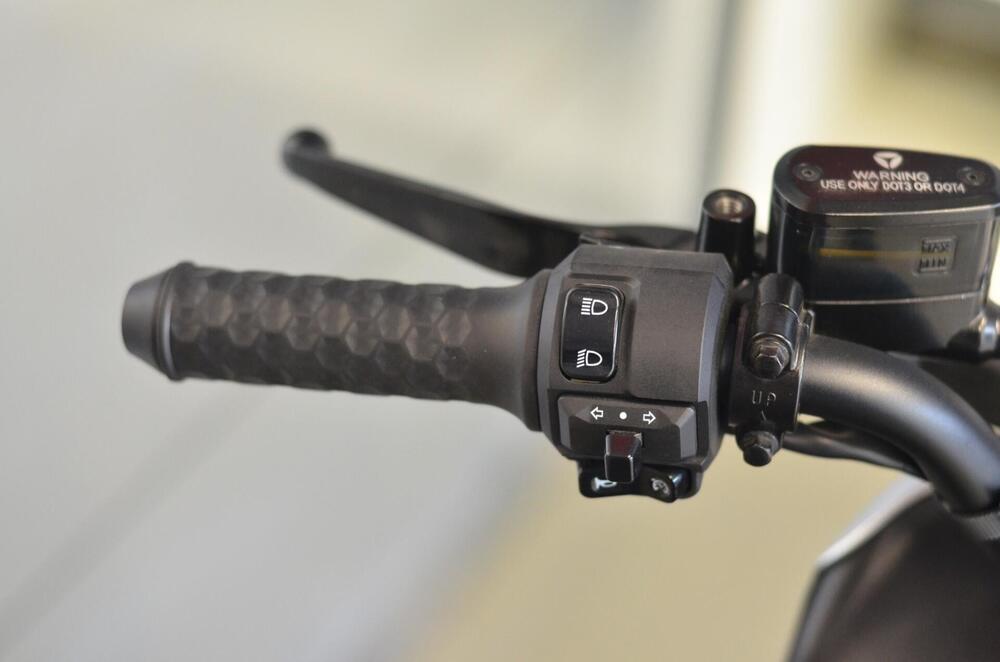 Yadea G5S (2022 - 25) (8)