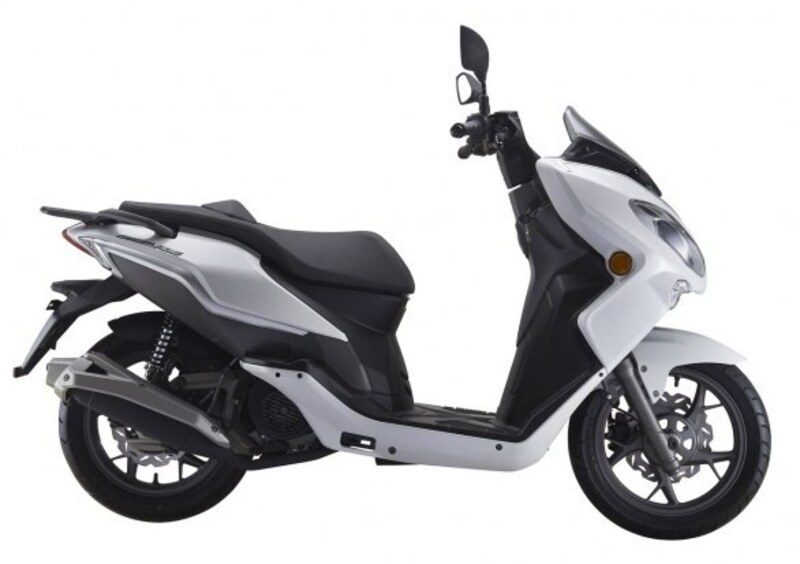 Keeway Motor City Blade 125 City Blade 125 (2015 - 17) (8)