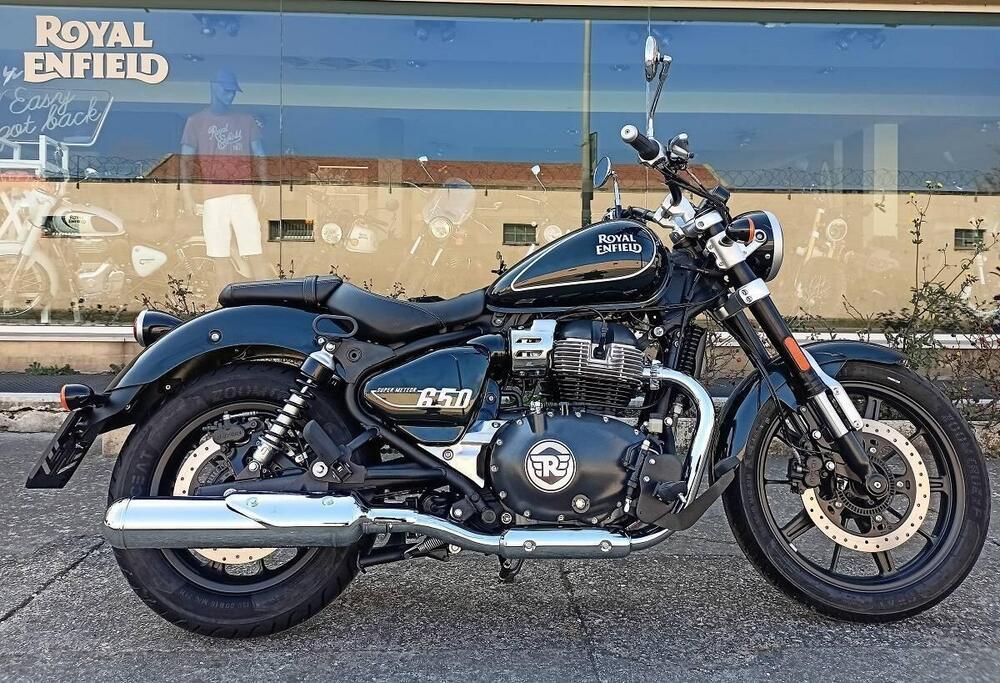 Royal Enfield Super Meteor 650 (2023 - 26) (5)