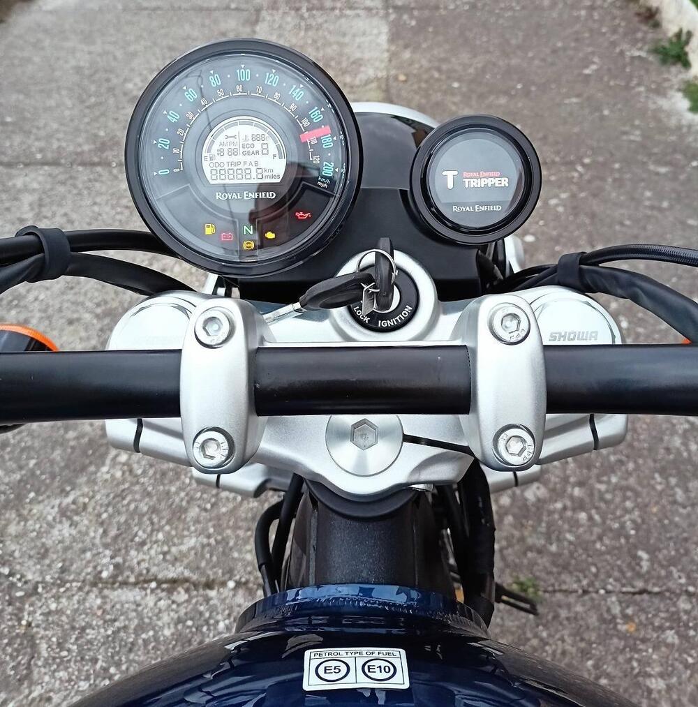 Royal Enfield Super Meteor 650 (2023 - 26) (3)