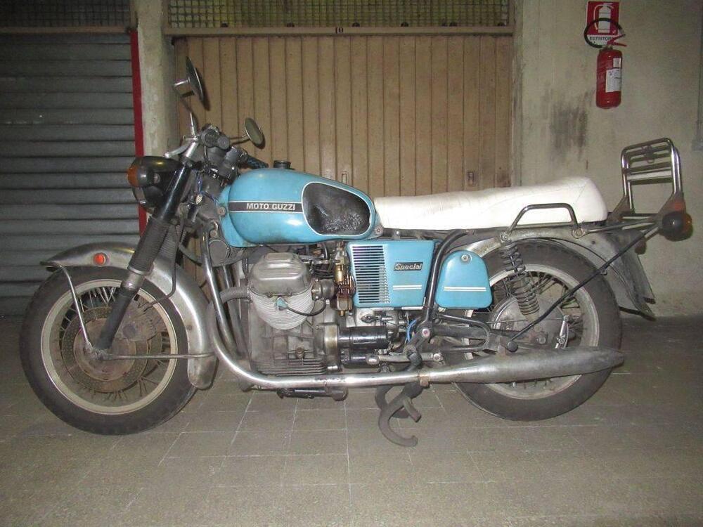 Moto Guzzi V7 (2)