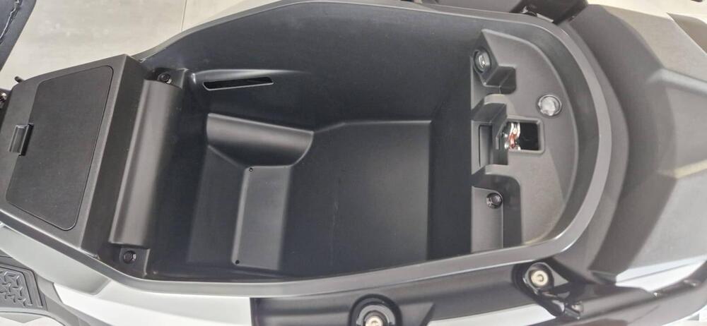 Kymco KRV 200 (2023 - 25) (10)