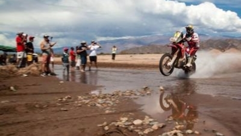 Dakar 2015. Barreda (Honda) vince la tappa 11. Coma (KTM) al comando