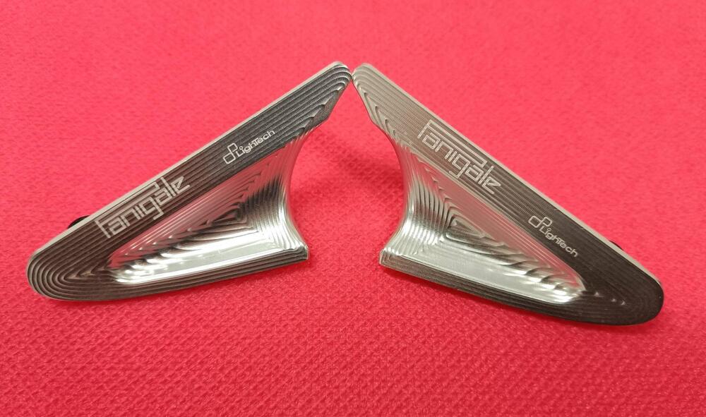 Tappi Specchi Ducati Panigale 899 / 1199 Lightech (2)