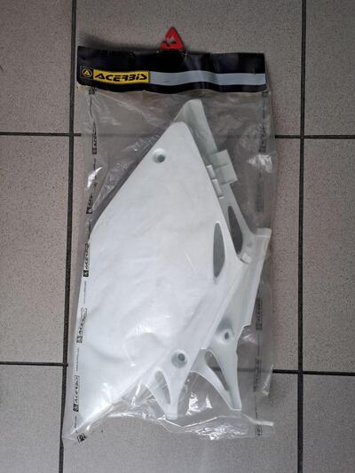 Fiancate laterali bianche Acerbis nuove mai montat