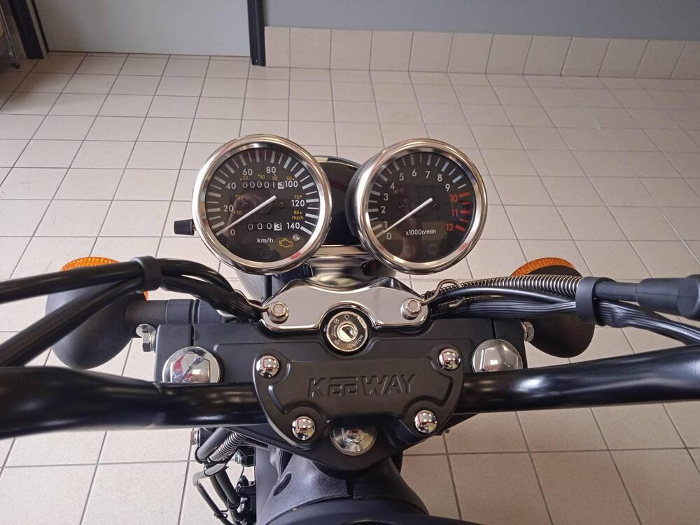 Keeway Motor Superlight 125 (2021 - 25) (11)