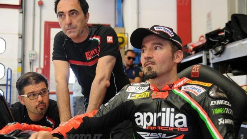 Max Biaggi, tester Aprilia SBK a Portimao 