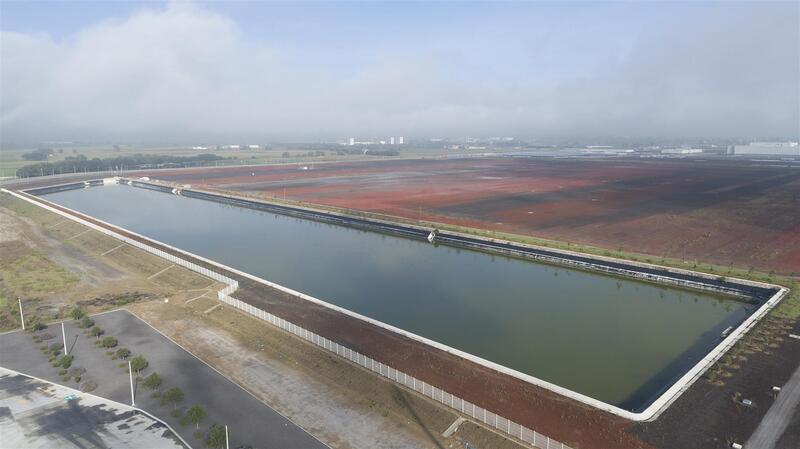 La riserva d&#039;acqua riciclata di uno stabilimento Audi