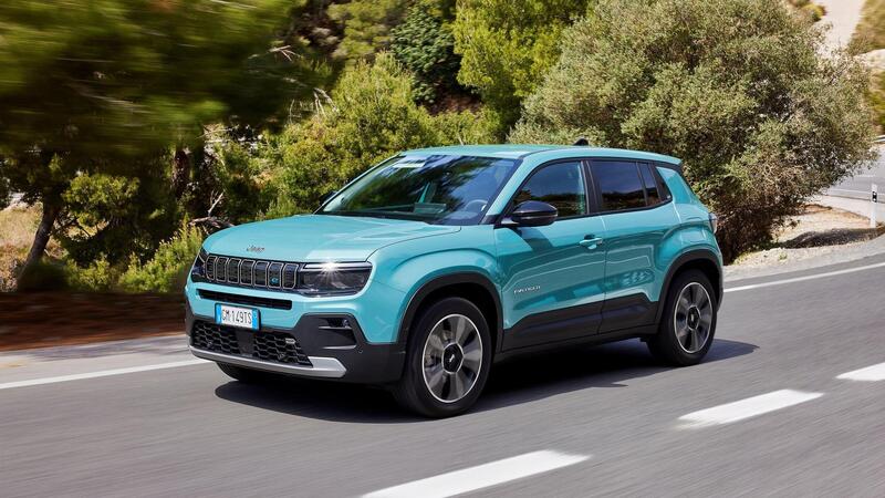 Jeep Avenger elettrica: ecco la prova di Masterpilot, il prezzo &egrave; 35.400 euro