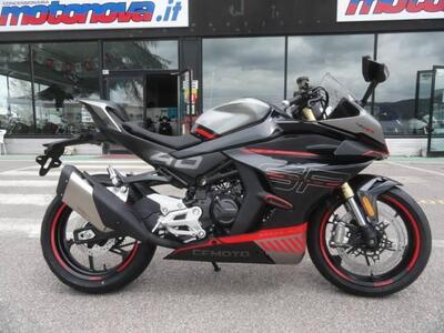 CFMOTO 450SR (2023 - 24) nuova