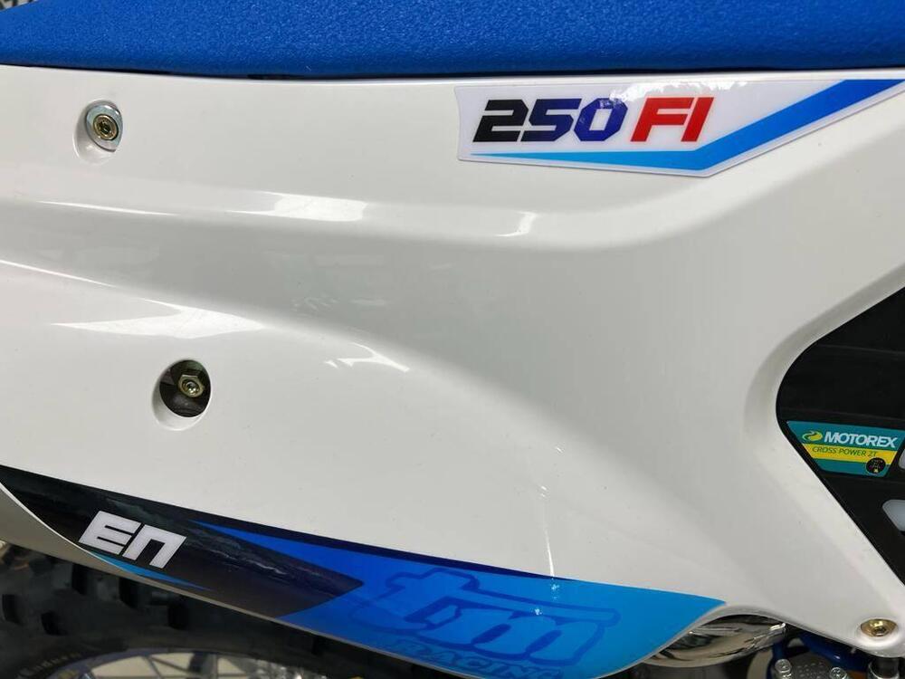 Tm Moto EN 250 ES Fi 2T (2023) (15)