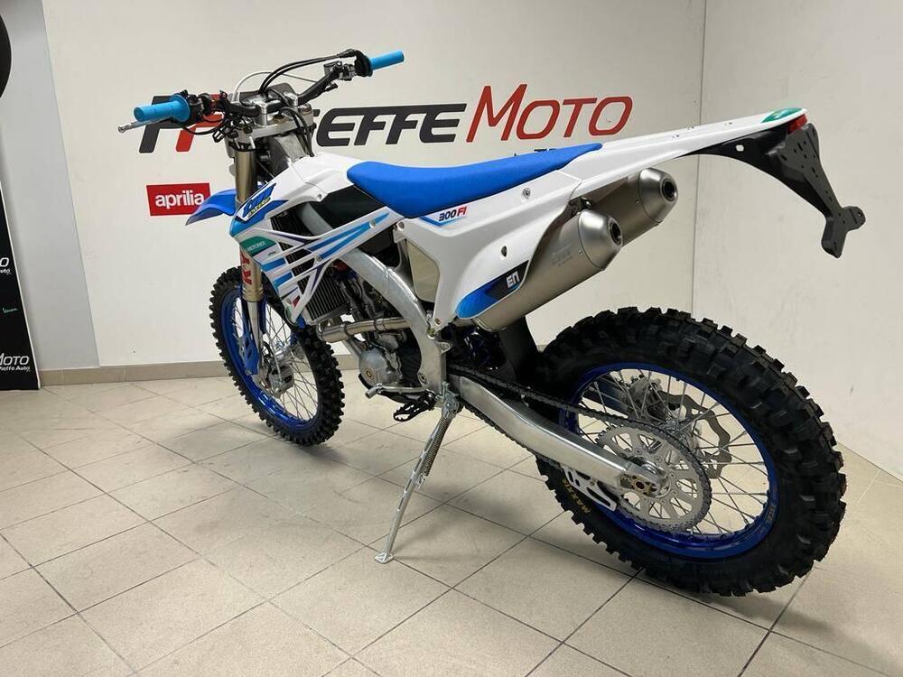 Tm Moto EN 300 ES Fi 4T (2023) (3)