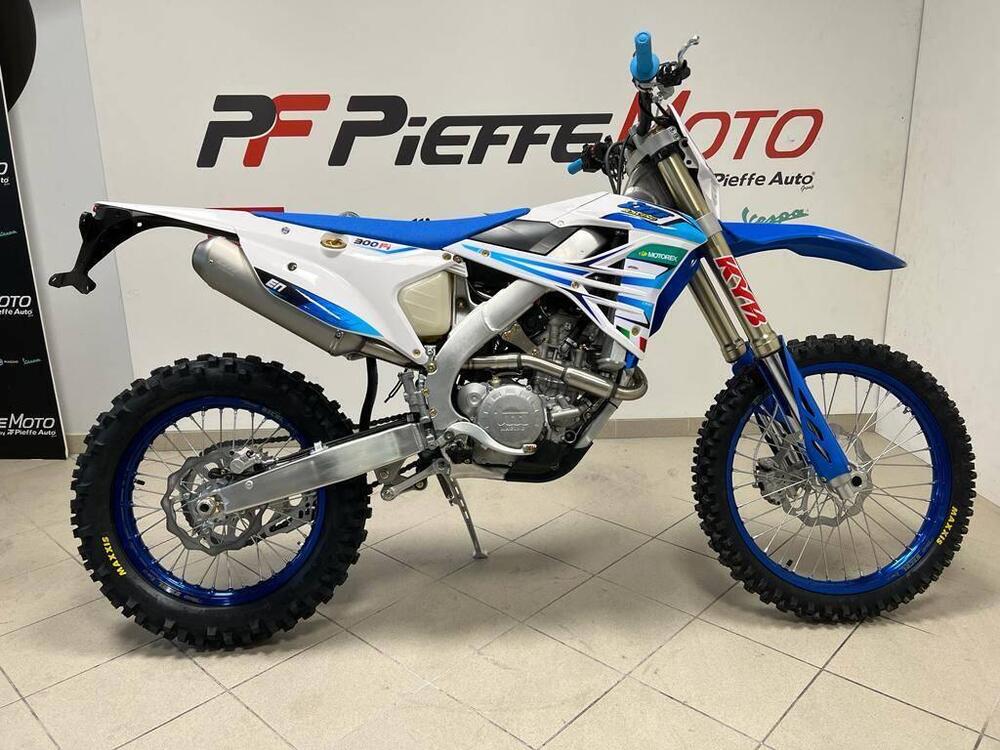 Tm Moto EN 300 ES Fi 4T (2023) (5)