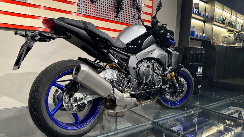 Yamaha MT-10 SP (2022 - 25) (4)