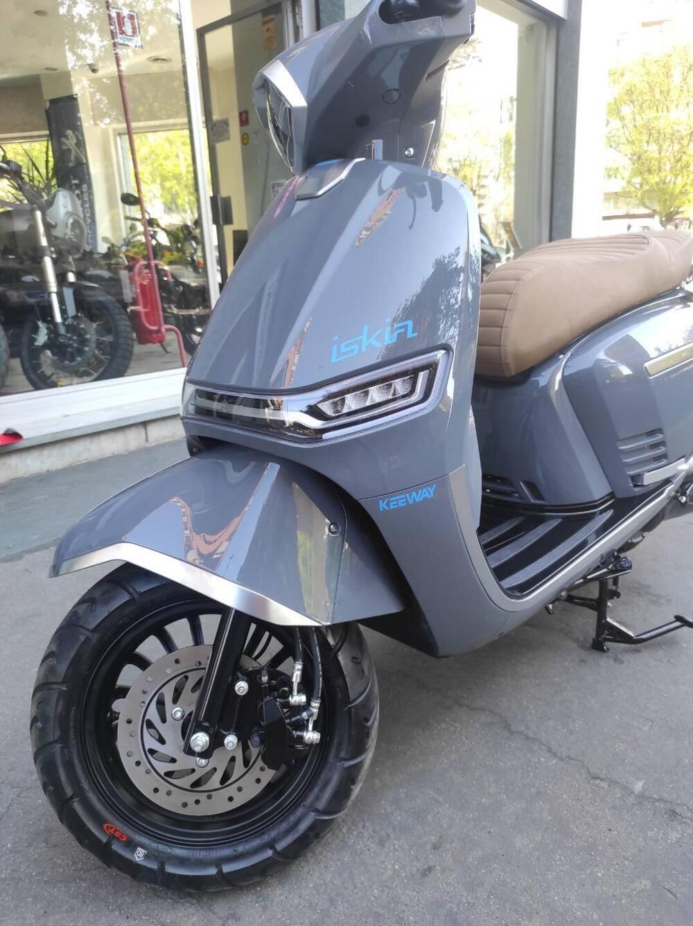 Keeway Motor Iskia 125 (2023 - 25) (9)