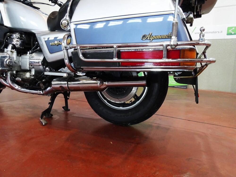 Honda GL 1200 GOLD WING ASPENCADE (10)